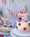 Name banner with daises