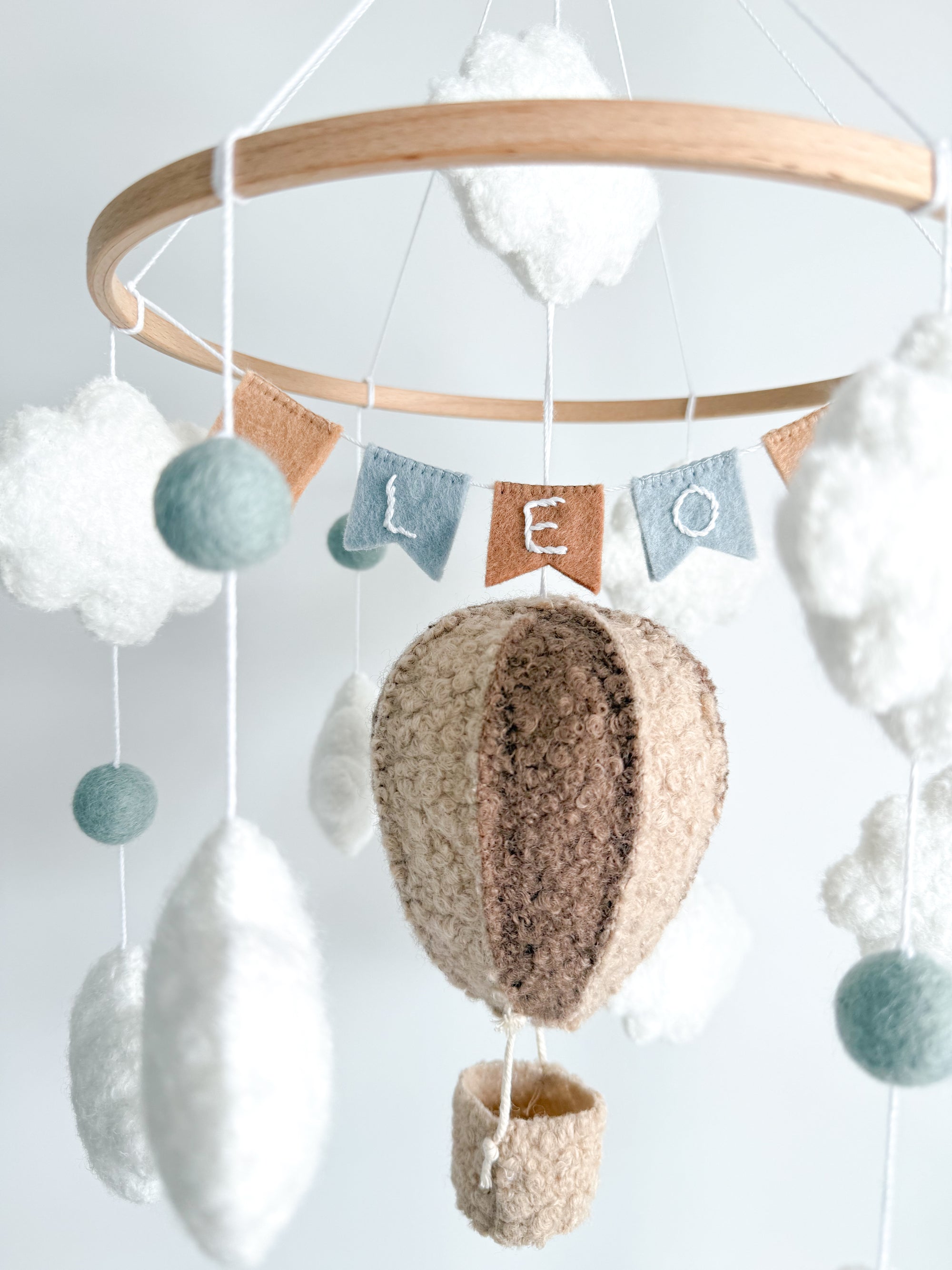 Boucle mobile with air ballon