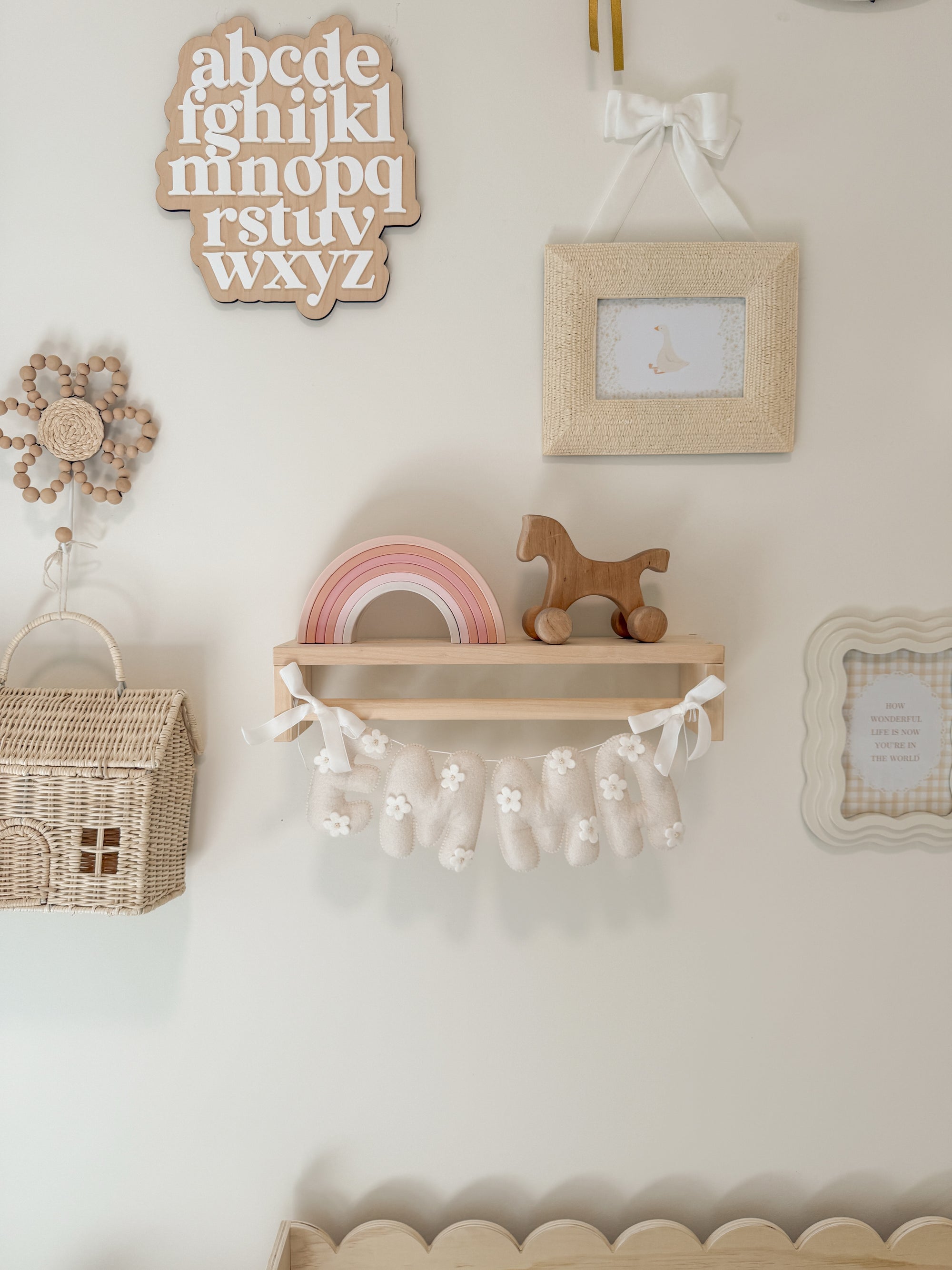 Flower name banner with bows