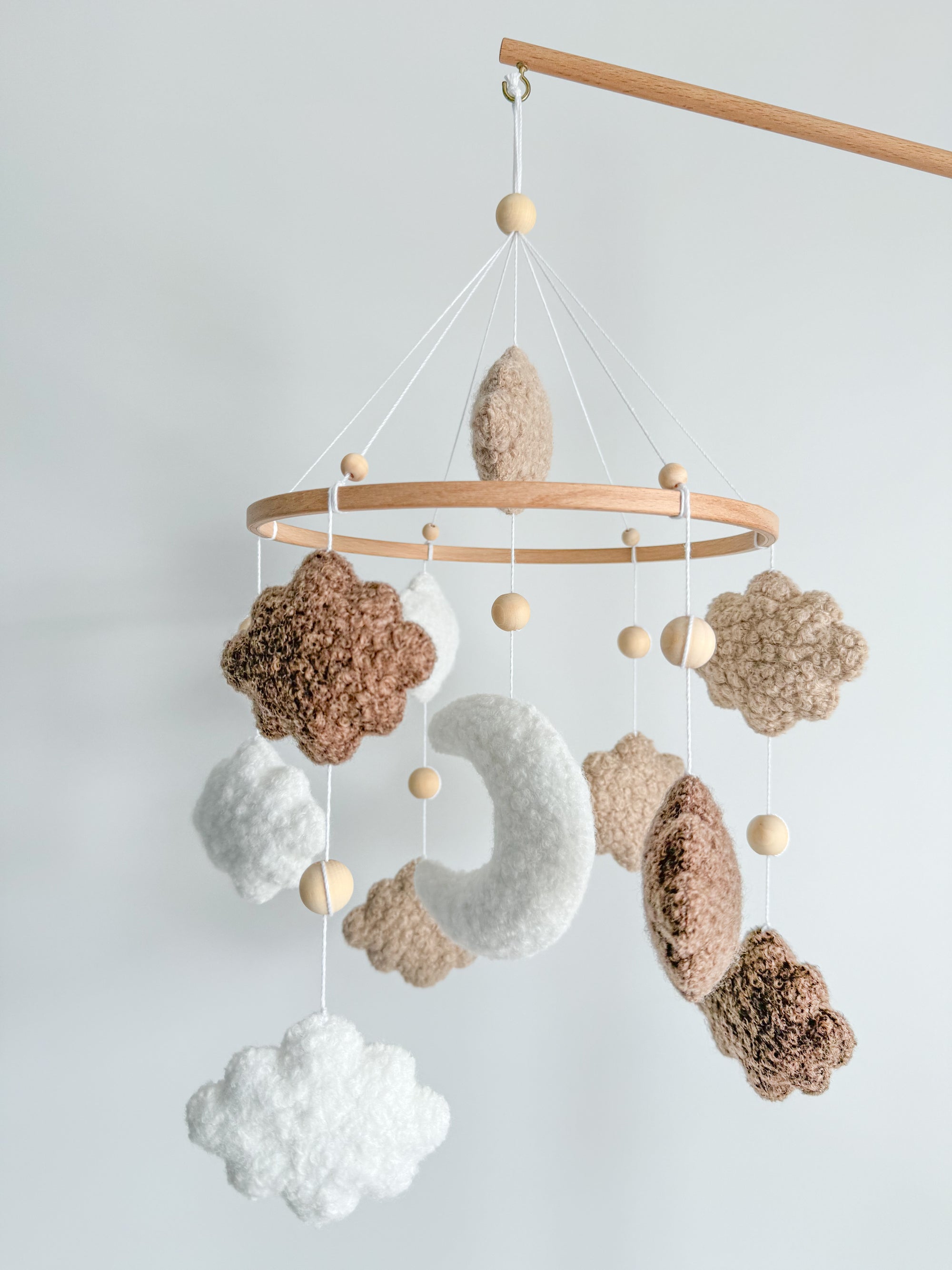 Boucle mobile with clouds and moon