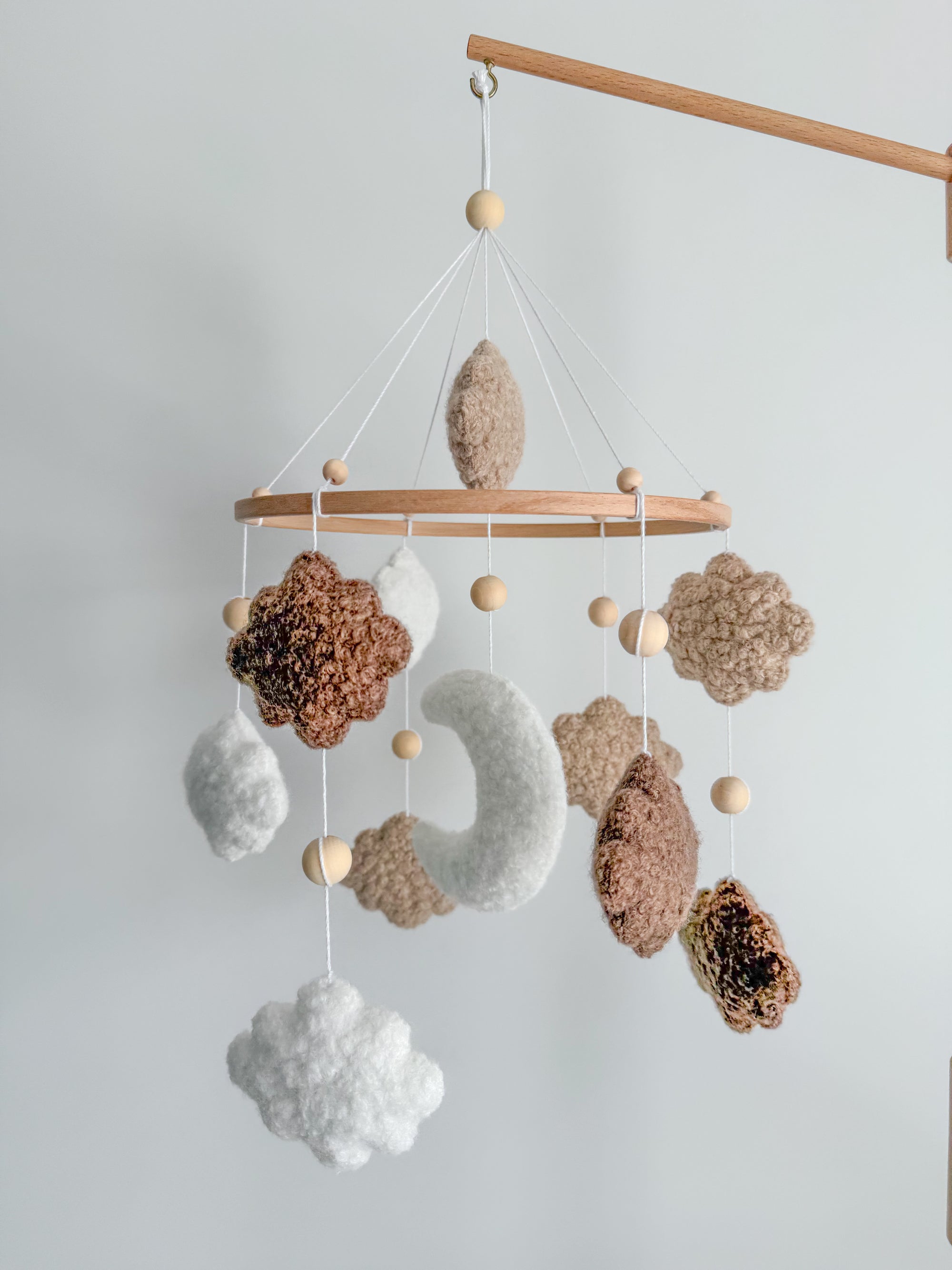 Boucle mobile with clouds and moon