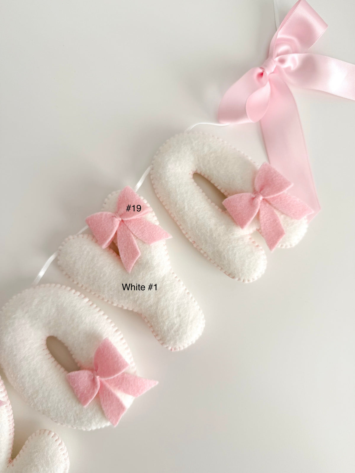 Name banner with bows