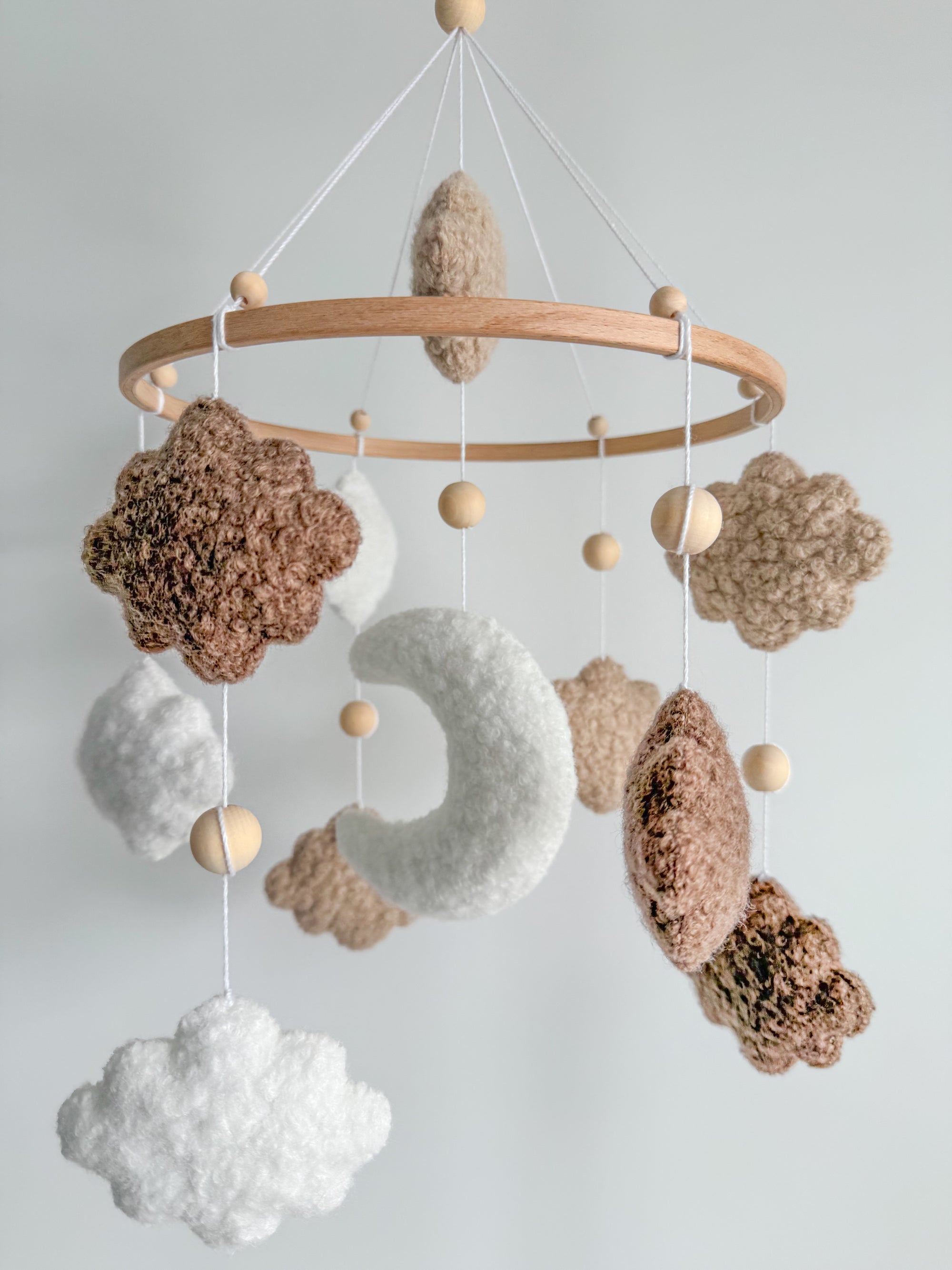 Boucle mobile with clouds and moon
