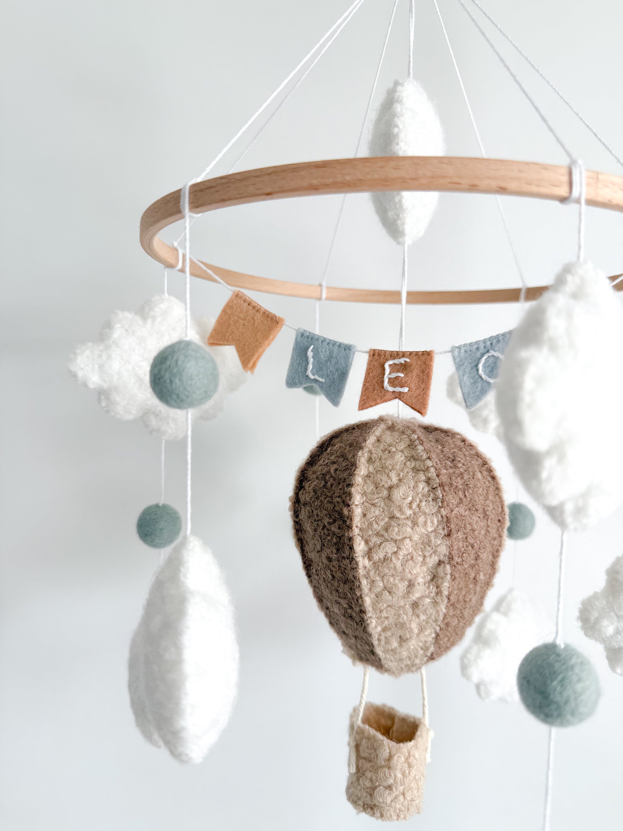 Boucle mobile with air ballon