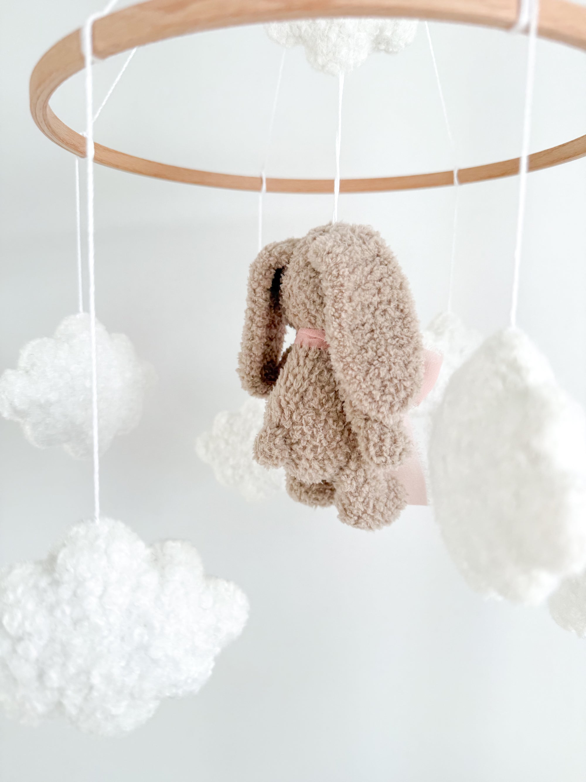Boucle mobile with beige teddy bunny