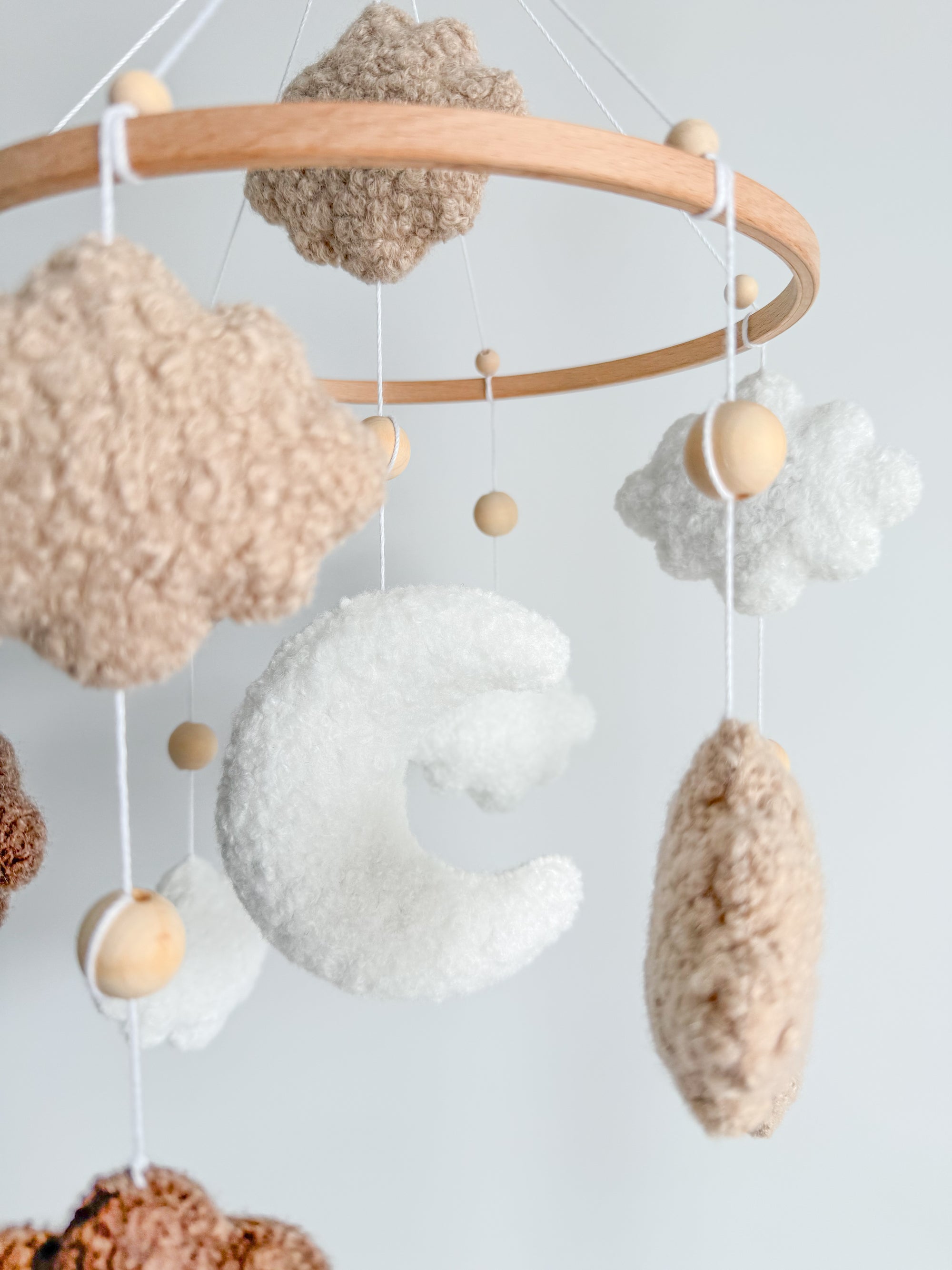 Boucle mobile with clouds and moon