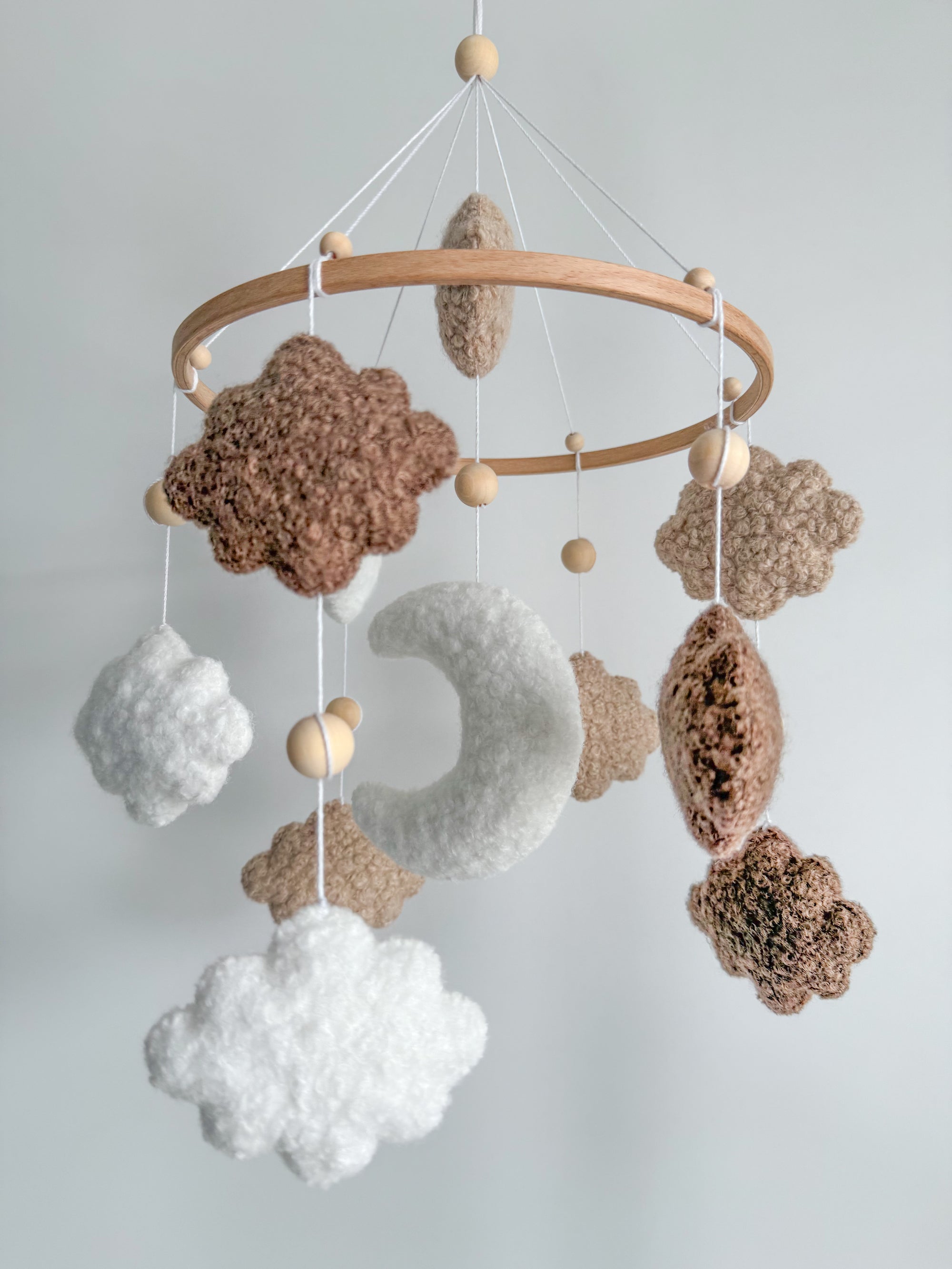 Boucle mobile with clouds and moon