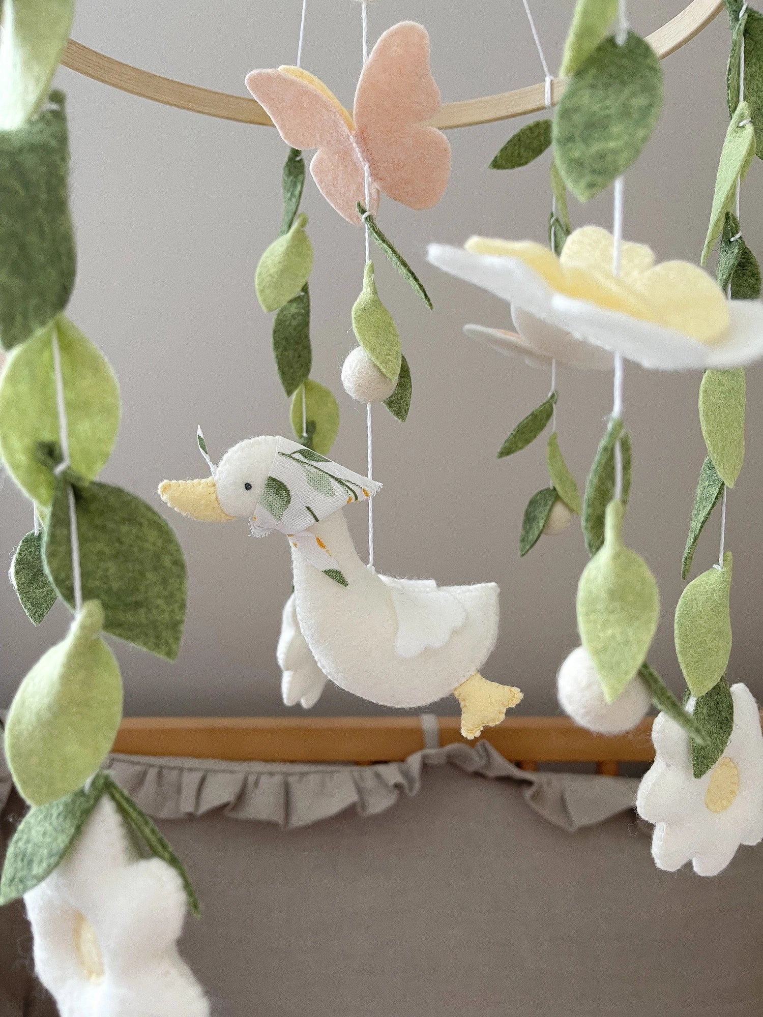 Goose mobile with daises